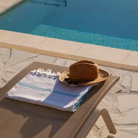 Nina S Summer House A Brand-new Seaview Sanctuary Vila *